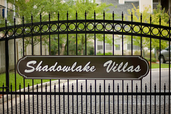 Shadowlake Villa Apartments Entrance Gate with sign